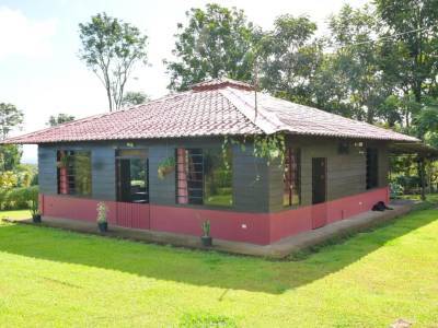 Open-Concept Cabin with Caribbean Sea Views and Private Creek in Cacho Negro – Horquetas, Sarapiqu&iacute;