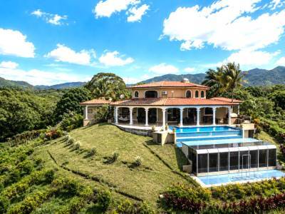 Elegant Atenas Estate & Functioning Coffee Farm