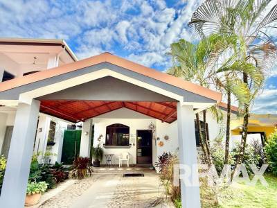 Walk to Esterillos Beach Villa